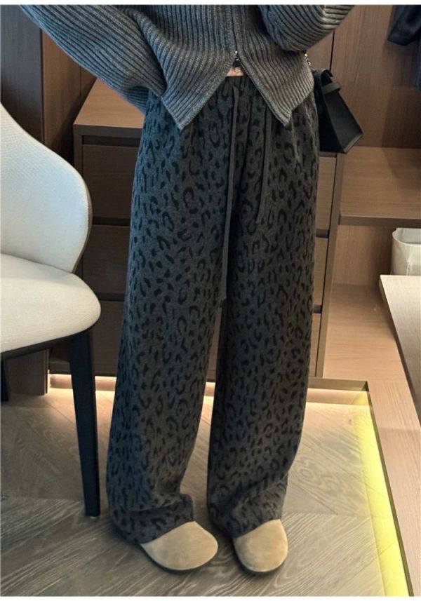 ZinD [ 豹紋內刷細絨休閒褲 ] 百搭炭灰 2512121 (shihslica) ZinD,zind,ZD,zooindrawer,zoo in drawer,抽屜動物園,丹寧,牛仔外套,外套富翁,洋裝,韓國襪子,年終慶,雙11,雙12,黑五,週年慶,合購價,自訂款,豹紋