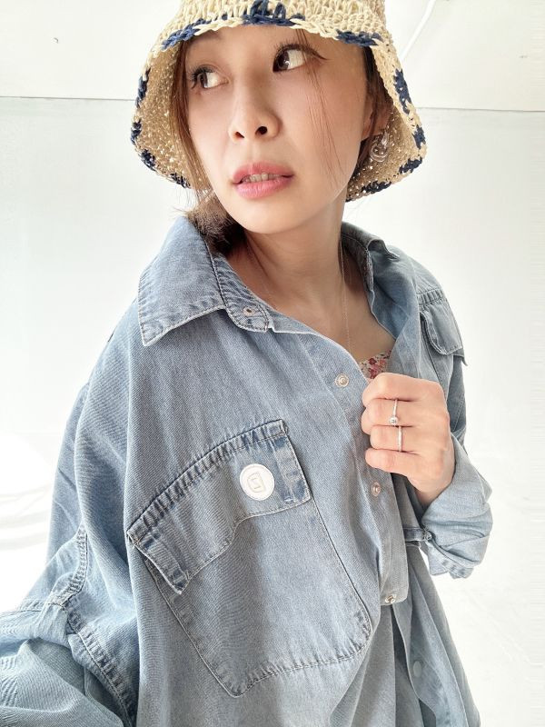Z in D [ 限量自訂款：oversize洗色單寧百搭襯衫外套 ] 2色 2508212b (shihslica) ZinD,zind,ZD,zooindrawer,zoo in drawer,抽屜動物園,丹寧,牛仔外套,外套富翁,洋裝