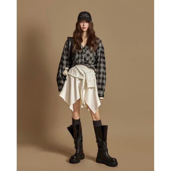 ZinD [ 大Ｖ領開襟排扣格子造型衫 ] 2色 2512263 ZinD,zind,ZD,zooindrawer,zoo in drawer,抽屜動物園,丹寧,牛仔外套,外套富翁,洋裝,韓國襪子,年終慶,雙11,雙12,黑五,週年慶,合購價,自訂款