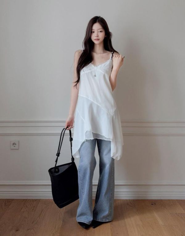 ZinD [ 睫毛蕾絲細肩浪漫長背心 ] 天使白色 2604082 shihslica ZinD,zind,ZD,zooindrawer,zoo in 抽屜,抽屜動物園,丹寧,裙子,裙子富翁,洋裝,韓國襪子,年終慶,雙11,雙12,黑五,洋裝,合購價,自訂,春裝,Tshirt