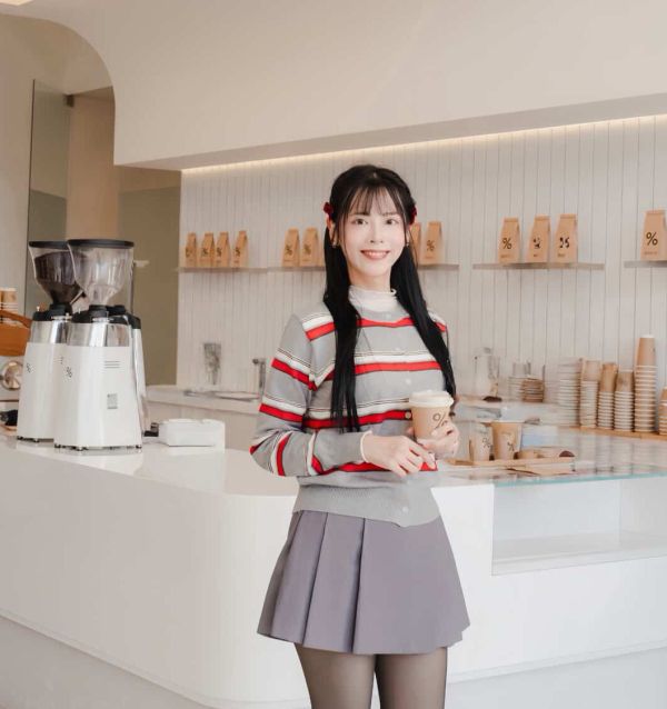 Z in D [ Mei穿著款：配色學院風格經典針織排釦衫 ] 4色 2510132 (shihslica) ZinD,zind,ZD,zooindrawer,zoo in drawer,抽屜動物園,丹寧,牛仔外套,外套富翁,洋裝,韓國襪子