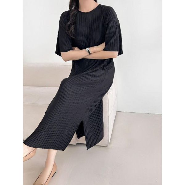 ZinD [ 彈性細折連身長版洋裝 ] 4色 2603054 shihslica ZinD,zind,ZD,zooindrawer,zoo in 抽屜,抽屜動物園,丹寧,裙子,裙子富翁,洋裝,韓國襪子,年終慶,雙11,雙12,黑五,永恆慶,合購價,自訂,春裝