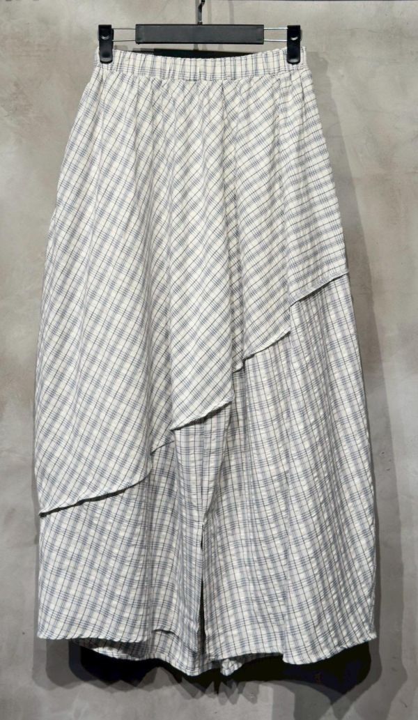 ZinD [ 恬靜格子斜剪裁花苞裙 ] 2色 2604175 shihslica ZinD,zind,ZD,zooindrawer,zoo in 抽屜,動物園,丹寧,外套,外套富翁,洋裝,韓國襪子,年終慶,雙11,雙12,黑五,百搭,合購價,自訂,春裝,Tshirt,首爾