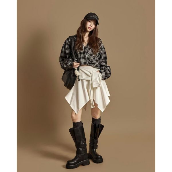 ZinD [ 大Ｖ領開襟排扣格子造型衫 ] 2色 2512263 ZinD,zind,ZD,zooindrawer,zoo in drawer,抽屜動物園,丹寧,牛仔外套,外套富翁,洋裝,韓國襪子,年終慶,雙11,雙12,黑五,週年慶,合購價,自訂款