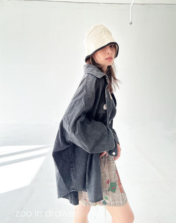 Z in D [ 限量自訂款：oversize洗色單寧百搭襯衫外套 ] 2色 2508212b (shihslica) ZinD,zind,ZD,zooindrawer,zoo in drawer,抽屜動物園,丹寧,牛仔外套,外套富翁,洋裝
