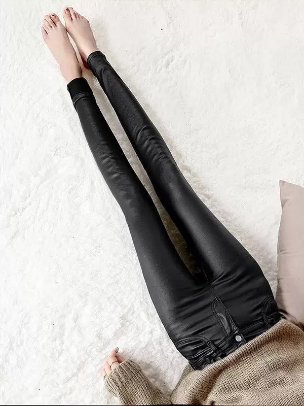 ZinD [ 經典仿皮彈性內刷毛褲 ] 黑 4尺寸 2511191 ZinD,zind,ZD,zooindrawer,zoo in drawer,抽屜動物園,丹寧,牛仔外套,外套富翁,洋裝,韓國襪子