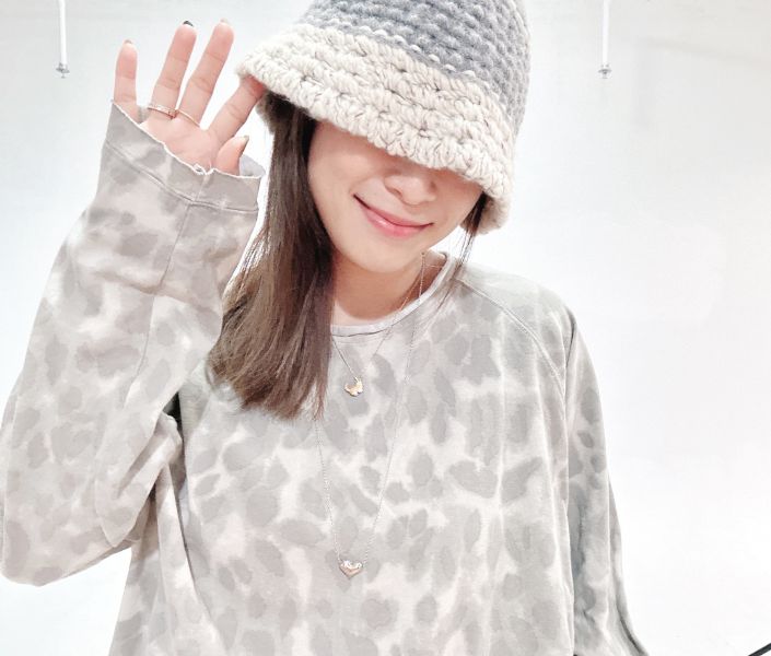 ZinD [ 暈染小豹紋中厚度棉Ｔ恤 ] 2色 2511131 ZinD,zind,ZD,zooindrawer,zoo in drawer,抽屜動物園,丹寧,牛仔外套,外套富翁,洋裝,韓國襪子