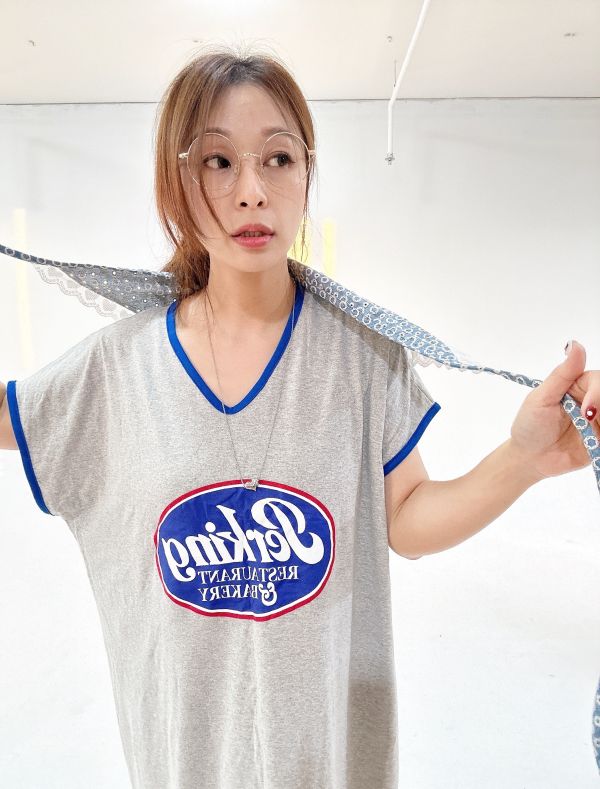 Z in D [ SALE v領配色滾邊棉質連身大寬Ｔ ] 3色 2507213 (shihslica) ZinD,zind,ZD,zooindrawer,zoo in drawer,抽屜動物園,丹寧,牛仔外套,外套富翁,洋裝