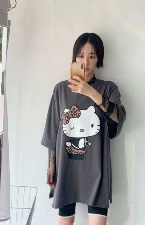 Z in D [ oversize kittycat個性寬Ｔ ] 2色 2508222 (shihslica) ZinD,zind,ZD,zooindrawer,zoo in drawer,抽屜動物園,丹寧,牛仔外套,外套富翁,洋裝