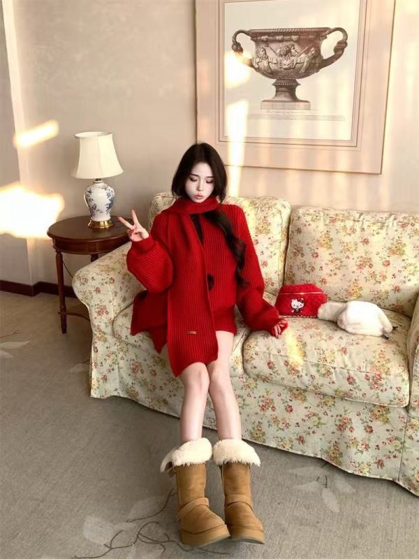 ZinD [ 套裝3件組：粗針寬毛衣+短裙+圍巾 ] 3色 2512221 ZinD,zind,ZD,zooindrawer,zoo in drawer,抽屜動物園,丹寧,牛仔外套,外套富翁,洋裝,韓國襪子,年終慶,雙11,雙12,黑五,週年慶,合購價,自訂款