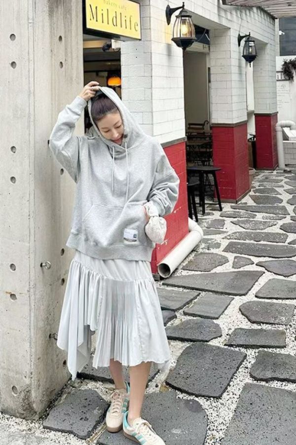 Z in D [ 假兩件連帽不規則裙襬連身洋裝 ] 2色 2510081 (shihslica) ZinD,zind,ZD,zooindrawer,zoo in drawer,抽屜動物園,丹寧,牛仔外套,外套富翁,洋裝