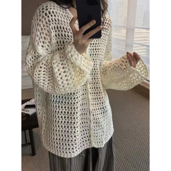 ZinD [ 鏤空針織排扣外搭衫 ] 3色 2603112 shihslica ZinD,zind,ZD,zooindrawer,zoo in drawer,抽屜動物園,丹寧,牛仔外套,外套富翁,洋裝,韓國襪子,年終慶,雙11,雙12,黑五,週年慶,合購價,自訂款,shihslica.春裝