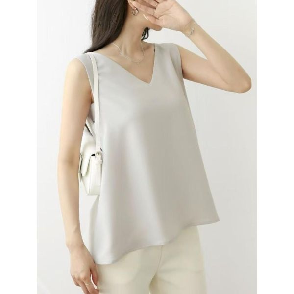 ZinD [ 前後v領雪紡高氣質背心 ] 3色 2603053 shihslica ZinD,zind,ZD,zooindrawer,zoo in 抽屜,抽屜動物園,丹寧,裙子,裙子富翁,洋裝,韓國襪子,年終慶,雙11,雙12,黑五,永恆慶,合購價,自訂,春裝