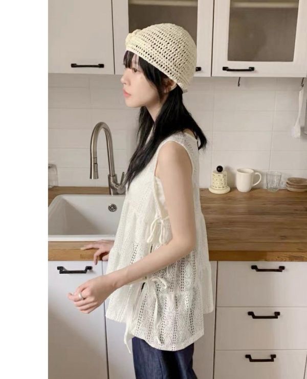 ZinD [ 簍空感清甜緹花背心 ] 杏 2604201 shihslica ZinD,zind,ZD,zooindrawer,zoo in 抽屜,動物園,丹寧,外套,外套富翁,洋裝,韓國襪子,年終慶,雙11,雙12,黑五,百搭,合購價,自訂,春裝,Tshirt,首爾