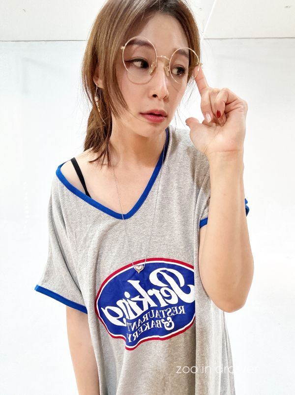 Z in D [ SALE v領配色滾邊棉質連身大寬Ｔ ] 3色 2507213 (shihslica) ZinD,zind,ZD,zooindrawer,zoo in drawer,抽屜動物園,丹寧,牛仔外套,外套富翁,洋裝