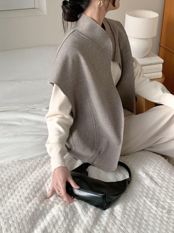 ZinD [ 磨毛立領設計款背心外套 ] 3色 2602121 shihslica ZinD,zind,ZD,zooindrawer,zoo in 抽屜,抽屜動物園,丹寧,裙子,裙子富翁,洋裝,韓國襪子,年終慶,雙11,雙12,黑五,永恆慶,合購價,自訂