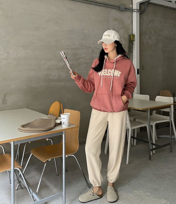 ZinD [ 歡迎英文雙配色刷毛帽Ｔ ] 3色 2512301 (shihslica) ZinD,zind,ZD,zooindrawer,zoo in drawer,抽屜動物園,丹寧,牛仔外套,外套富翁,洋裝,韓國襪子,年終慶,雙11,雙12,黑五,週年慶,合購價,自訂款