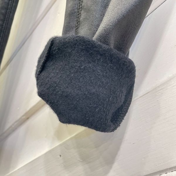 ZinD [ 經典仿皮彈性內刷毛褲 ] 黑 4尺寸 2511191 ZinD,zind,ZD,zooindrawer,zoo in drawer,抽屜動物園,丹寧,牛仔外套,外套富翁,洋裝,韓國襪子