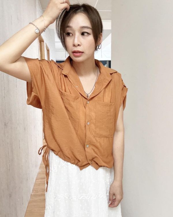 Z in D [ 衣襬縮繩皺摺感排扣薄涼短衫 ] 3色 2506282o (shihslica) 