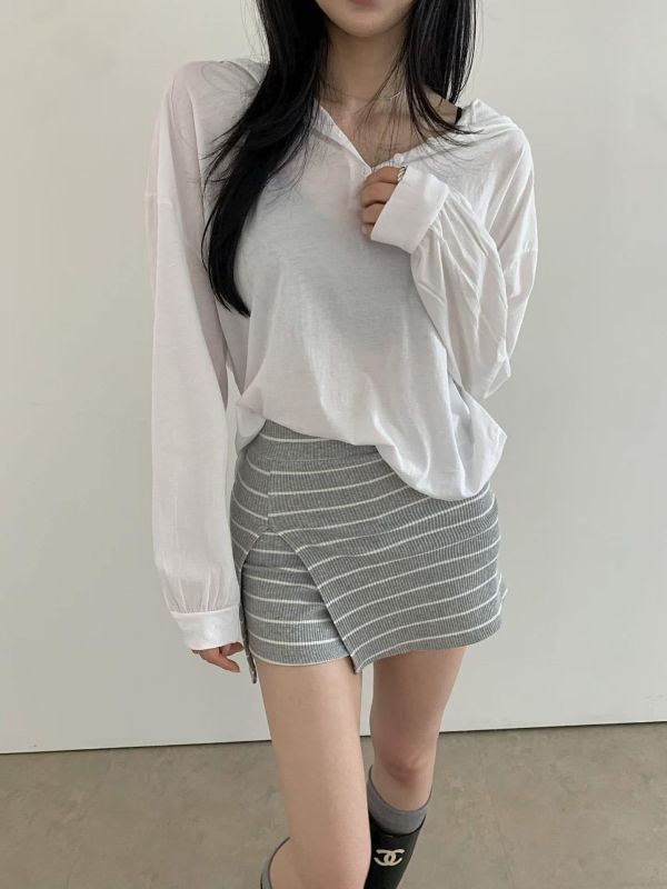 ZinD [ 套裝-彈性細紋迷你褲裙+連帽薄T ] 2色 2606033 ZinD,zind,ZD,zooindrawer,zoo in 抽屜,動物園,丹寧,外套,外套富翁,洋裝,韓國襪子,年終慶,雙11,雙12,黑五,百搭,合購價,自訂,春裝,Tshirt,首爾