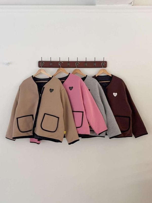 ZinD [ 雙面穿：愛心壓紋鋪棉絨空氣休閒外套 (有套裝可選) ] 4色 2512302 shihslica ZinD,zind,ZD,zooindrawer,zoo in drawer,抽屜動物園,丹寧,牛仔外套,外套富翁,洋裝,韓國襪子,年終慶,雙11,雙12,黑五,週年慶,合購價,自訂款