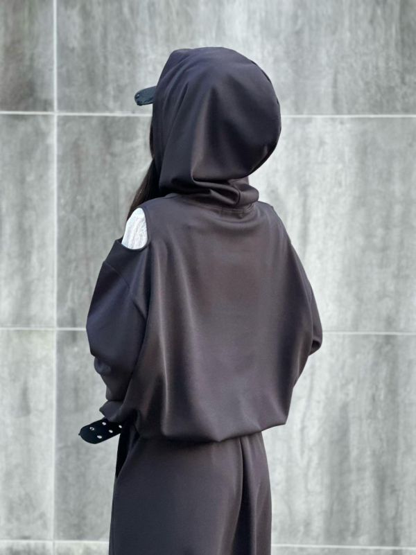 ZinD [ 肩摟洞衣襬縮繩連帽Ｔ ] 2色 2602032 shihslica -
ZinD,zind,ZD,zooindrawer,zoo in drawer,抽屜動物園,丹寧,牛仔外套,外套富翁,洋裝,韓國襪子,年終慶,雙11,雙12,黑五,週年慶,合購價,自訂款