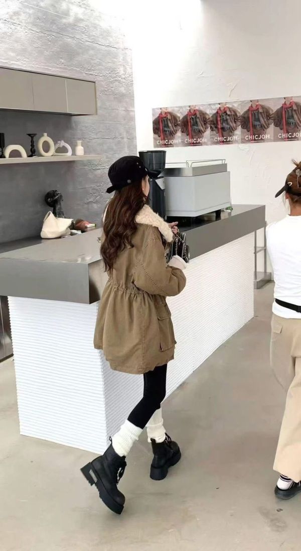 ZinD [ 捲毛大翻領可收腰軍風外套 ] 3色 2512261 