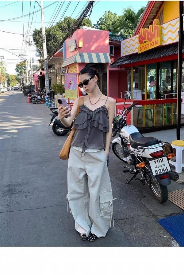 ZinD [ 波浪雪紡細肩浪漫背心 ] 3色 2604301 ZinD,zind,ZD,zooindrawer,zoo in 抽屜,動物園,丹寧,外套,外套富翁,洋裝,韓國襪子,年終慶,雙11,雙12,黑五,百搭,合購價,自訂,春裝,Tshirt,首爾