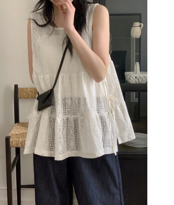 ZinD [ 簍空感清甜緹花背心 ] 杏 2604201 shihslica ZinD,zind,ZD,zooindrawer,zoo in 抽屜,動物園,丹寧,外套,外套富翁,洋裝,韓國襪子,年終慶,雙11,雙12,黑五,百搭,合購價,自訂,春裝,Tshirt,首爾