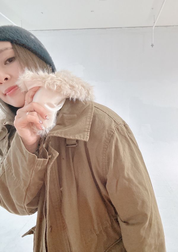 ZinD [ 捲毛大翻領可收腰軍風外套 ] 3色 2512261 ZinD,zind,ZD,zooindrawer,zoo in drawer,抽屜動物園,丹寧,牛仔外套,外套富翁,洋裝,韓國襪子,年終慶,雙11,雙12,黑五,週年慶,合購價,自訂款