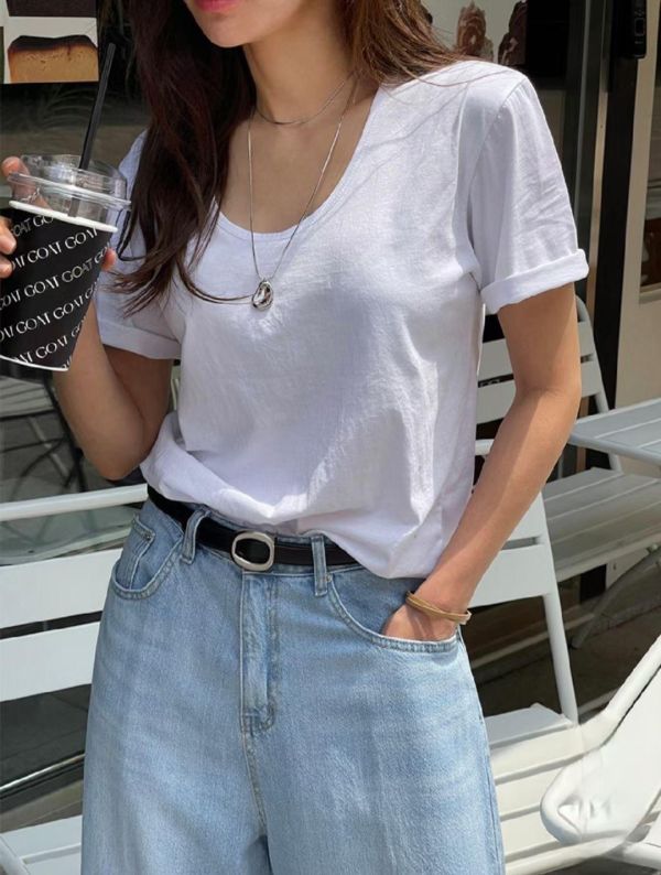 ZinD [ 韓製 百搭大U領素色薄T恤 ] 4色 2604183 ZinD,zind,ZD,zooindrawer,zoo in drawer,抽屜動物園,丹寧,牛仔外套,外套富翁,洋裝,韓國襪子,年終慶,雙11,雙12,黑五,週年慶,合購價,自訂款,shihslica.春裝