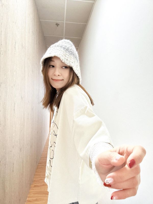 ZinD [ 捲毛獅子細絨棉短袖T ] 2色 2604061 ZinD,zind,ZD,zooindrawer,zoo in 抽屜,抽屜動物園,丹寧,裙子,裙子富翁,洋裝,韓國襪子,年終慶,雙11,雙12,黑五,永恆慶,合購價,自訂,春裝,Tshirt,zaccu