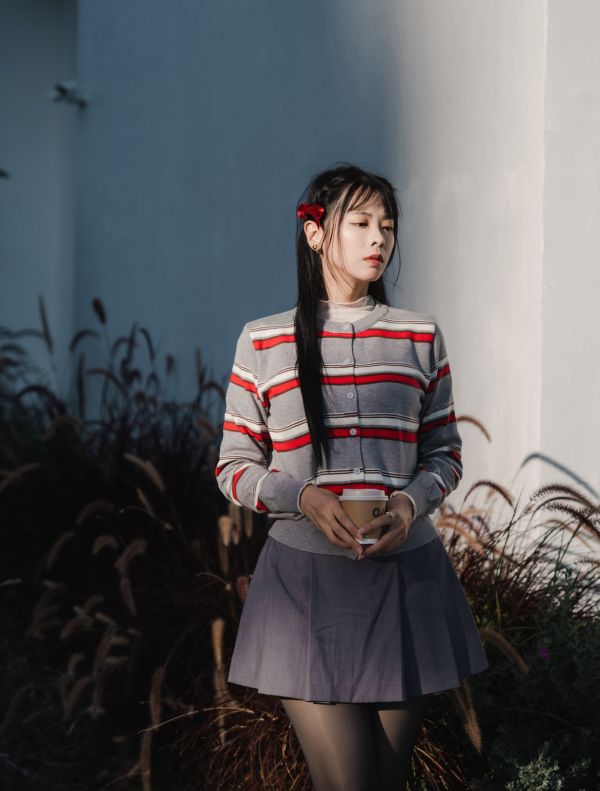 Z in D [ Mei穿著款：配色學院風格經典針織排釦衫 ] 4色 2510132 (shihslica) ZinD,zind,ZD,zooindrawer,zoo in drawer,抽屜動物園,丹寧,牛仔外套,外套富翁,洋裝,韓國襪子