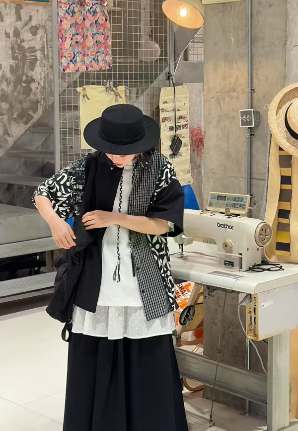 Z in D [ 不對稱拼花薄襯衫 ] 經典黑 2506065 (shihslica) ZinD,zind,ZD,zooindrawer,zoo in drawer,抽屜動物園,丹寧,牛仔外套,外套富翁,洋裝