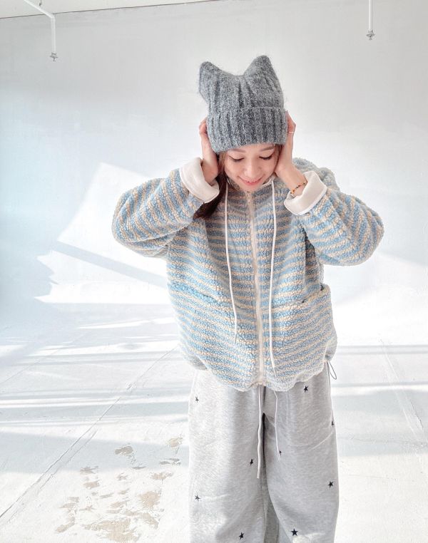 ZinD [  SALE 立領條紋Ｑ毛毛拉鏈外套 ] 3色 2602035 shihslica ZinD,zind,ZD,zooindrawer,zoo in drawer,抽屜動物園,丹寧,牛仔外套,外套富翁,洋裝,韓國襪子,年終慶,雙11,雙12,黑五,週年慶,合購價,自訂款