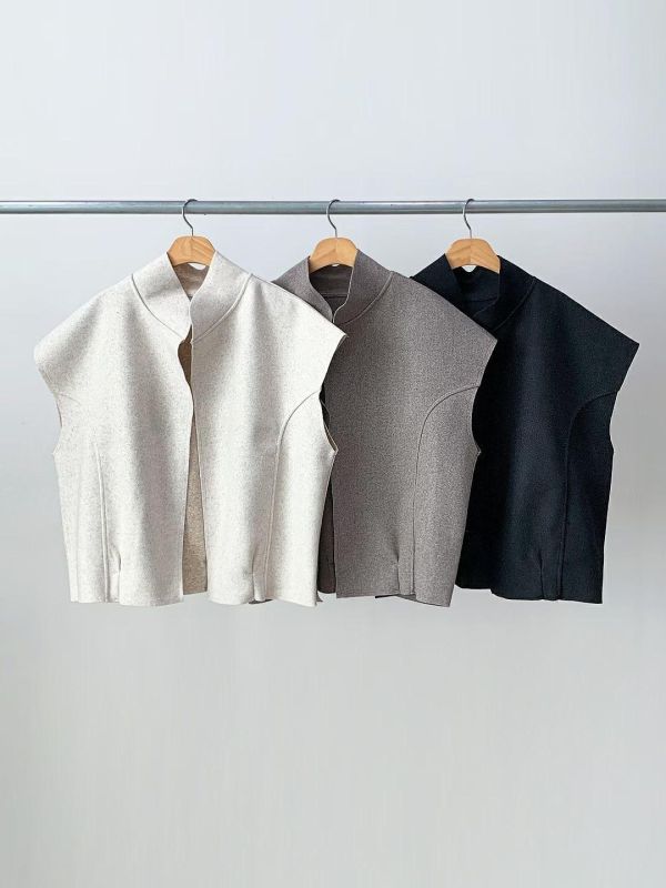 ZinD [ 磨毛立領設計款背心外套 ] 3色 2602121 shihslica ZinD,zind,ZD,zooindrawer,zoo in 抽屜,抽屜動物園,丹寧,裙子,裙子富翁,洋裝,韓國襪子,年終慶,雙11,雙12,黑五,永恆慶,合購價,自訂