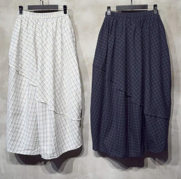 ZinD [ 恬靜格子斜剪裁花苞裙 ] 2色 2604175 shihslica ZinD,zind,ZD,zooindrawer,zoo in 抽屜,動物園,丹寧,外套,外套富翁,洋裝,韓國襪子,年終慶,雙11,雙12,黑五,百搭,合購價,自訂,春裝,Tshirt,首爾