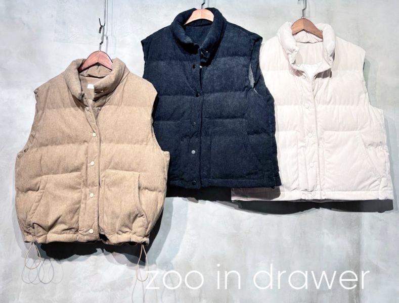 ZinD [ 燈芯絨排扣高領鋪棉暖背心 ] 3色 2512041 ZinD,zind,ZD,zooindrawer,zoo in drawer,抽屜動物園,丹寧,牛仔外套,外套富翁,洋裝,韓國襪子
