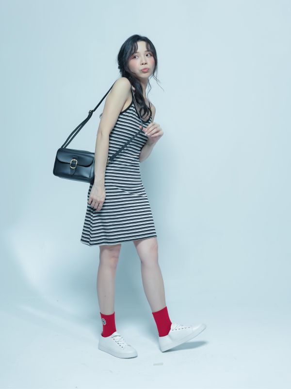 ZinD [ SALE 橫紋細肩彈性連身長版背心裙 ] 2色 2608063 ZinD,zind,ZD,zooindrawer,zoo in 抽屜,動物園,丹寧,外套,外套富翁,洋裝,韓國襪子,年終慶,雙11,雙12,黑五,百搭,合購價,自訂,春裝,Tshirt,首爾