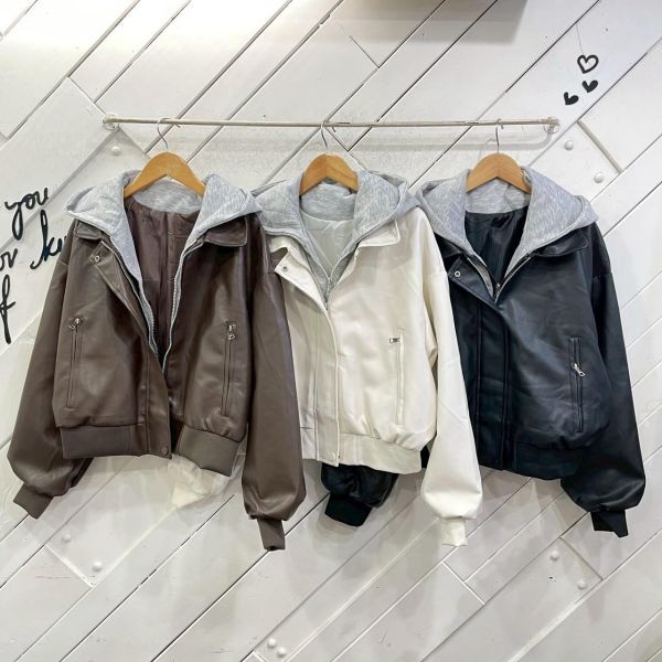 ZinD [ SALE 假兩件連帽帥氣皮革夾克 ] 3色 2609083 ZinD,zind,ZD,zooindrawer,zoo in 抽屜,動物園,丹寧,外套,外套富翁,洋裝,韓國襪子,年終慶,雙11,雙12,黑五,百搭,合購價,自訂,春裝,Tshirt,首爾