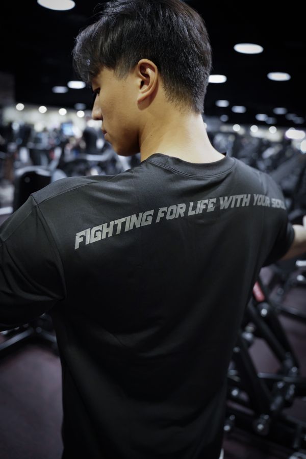 FIGHTING TEE-反擊黑 