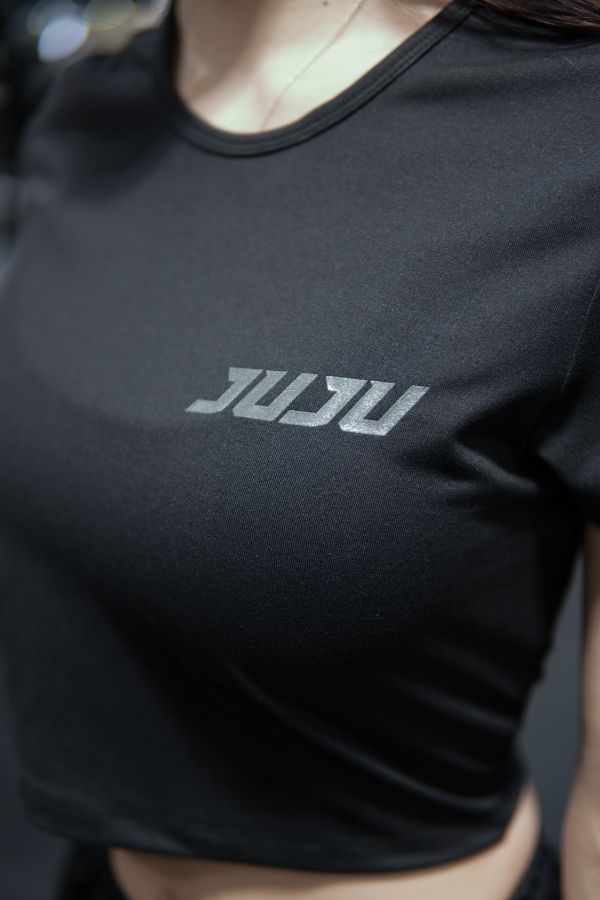 WOMAN FIGHTING TEE-曜黑 