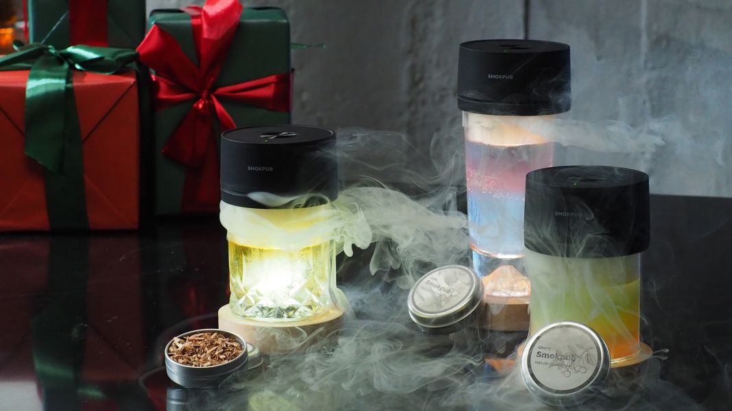 【 SmokPub｜隨行電動煙燻機 】安全免點火，一鍵開燻兩秒出煙六種風味，成熟果香木質調入味上桌！ 
