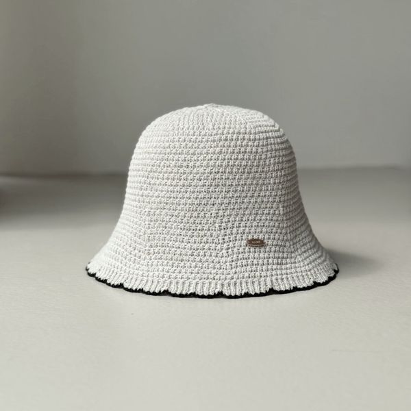 日系撞色鉤針小花邊針織漁夫帽-米白黑邊 質感女帽,設計師女帽,法式女帽,漁夫帽,針織帽