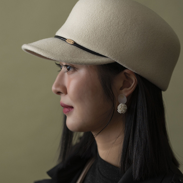 英式風格皮繩裝飾羊毛騎士帽-白色 質感女帽,設計師女帽,法式女帽