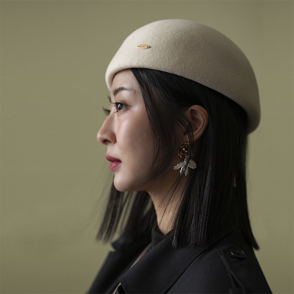 法式簡約弧形羊毛貝蕾帽-白色 質感女帽,設計師女帽,法式女帽