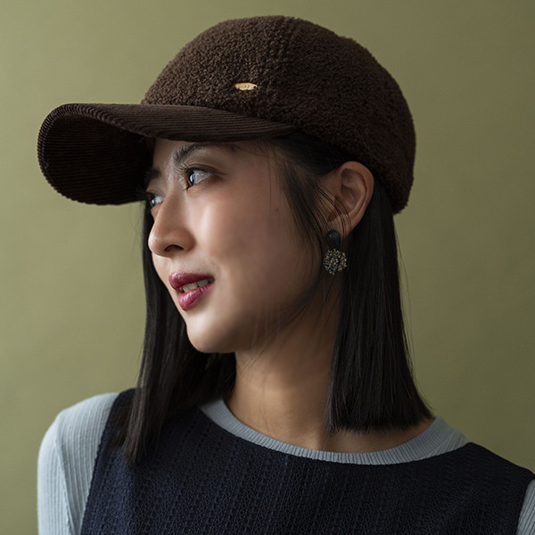 小羔羊拼接燈芯絨設計感鴨舌帽-深巧克 質感女帽,設計師女帽,法式女帽