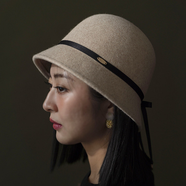 法式圓頂細綁帶小帽簷羊毛淑女帽-米色 質感女帽,設計師女帽,法式女帽