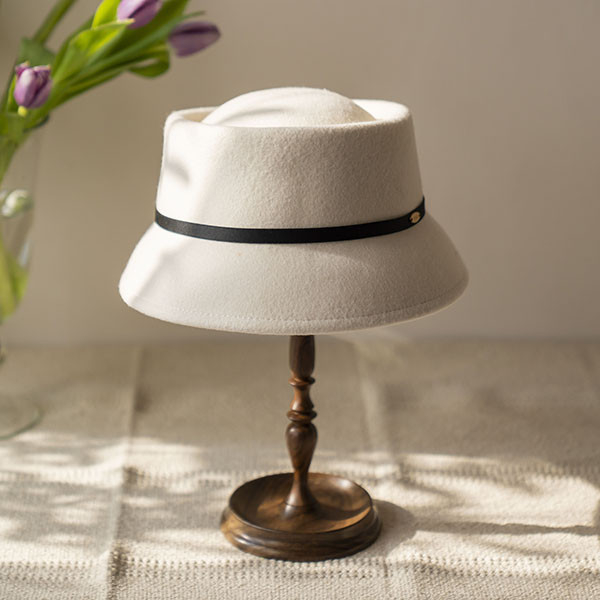 法式細織帶裝飾羊毛挺版小禮帽-白色 質感女帽,設計師女帽,法式女帽,羊毛帽,貝蕾帽,畫家帽