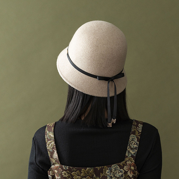 法式圓頂細綁帶小帽簷羊毛淑女帽-米色 質感女帽,設計師女帽,法式女帽